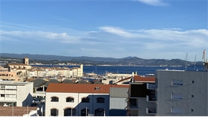 appartement à la vente -   13600  LA CIOTAT, surface 64,5 m2 vente appartement - APR747757